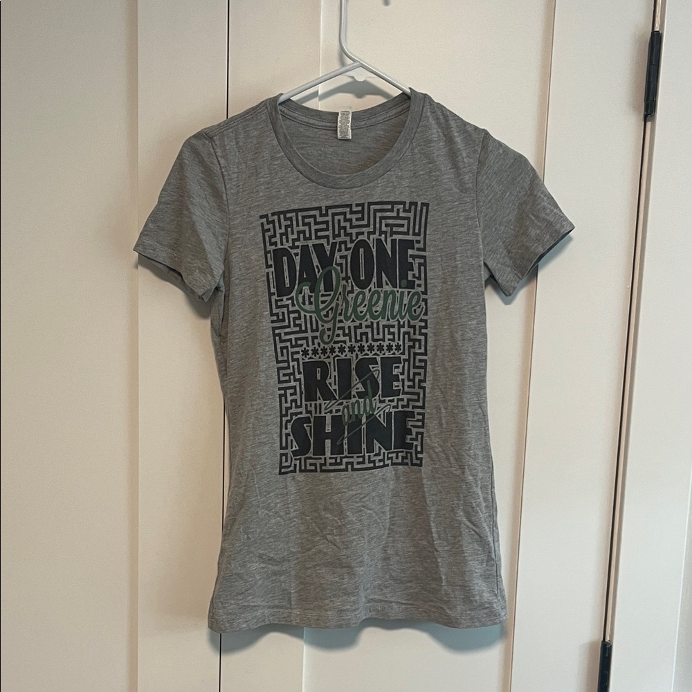 Maze Runner FIRST DAY OF SCHOOL Graphic T-Shirt Kids Medium
